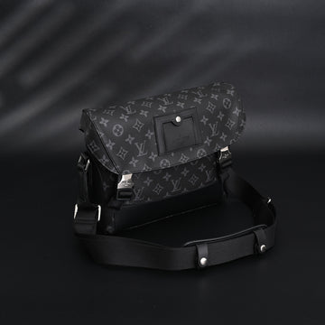 Louis Vuitton Messenger Bag – Monogram Eclipse Canvas